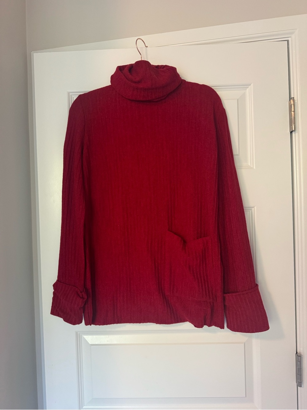 Zara Season Winter 17 Red Turtleneck Sweater with Front Pocket and Rolled Sleeve